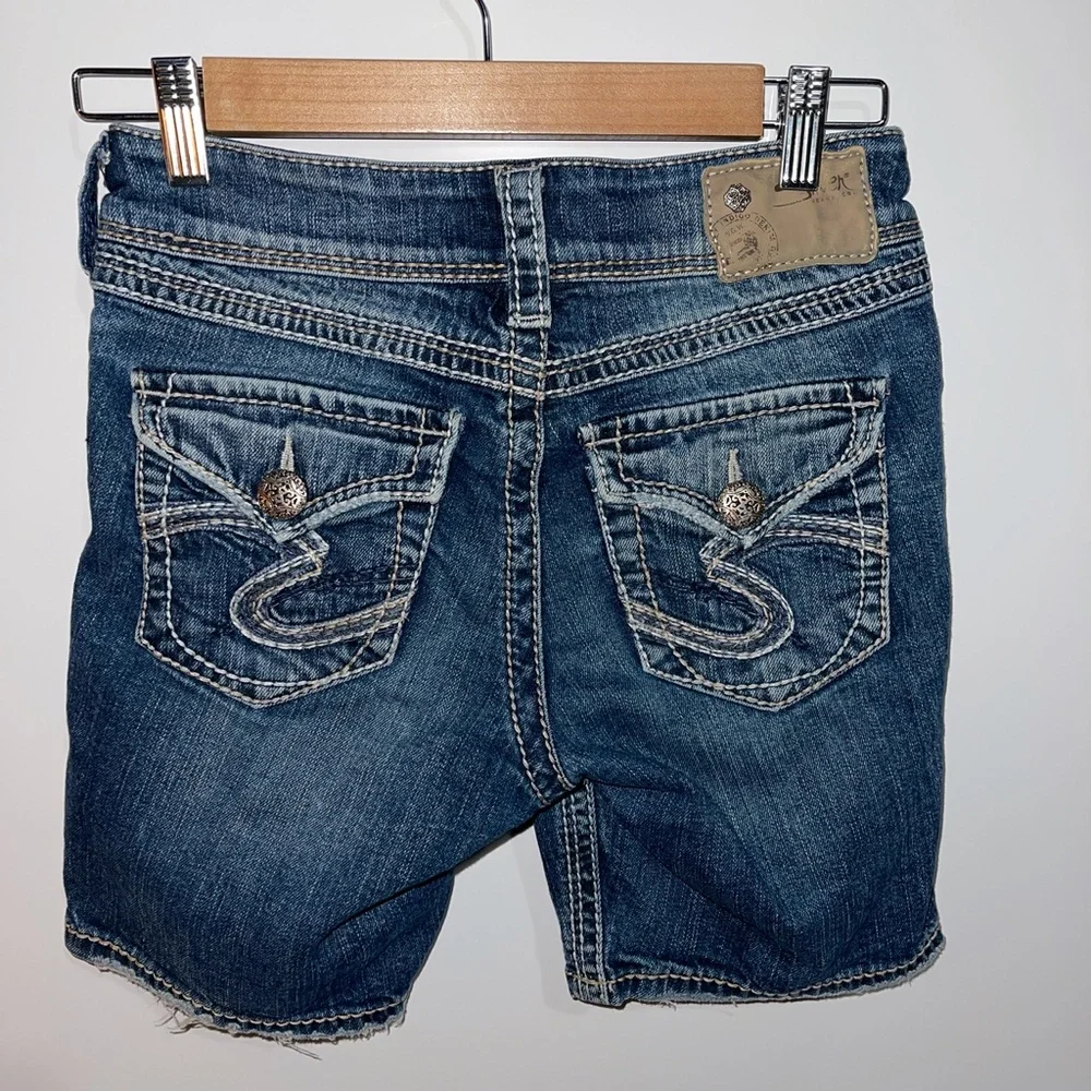 Silver‎ Distressed Suki Surplus Denim Jean Shorts